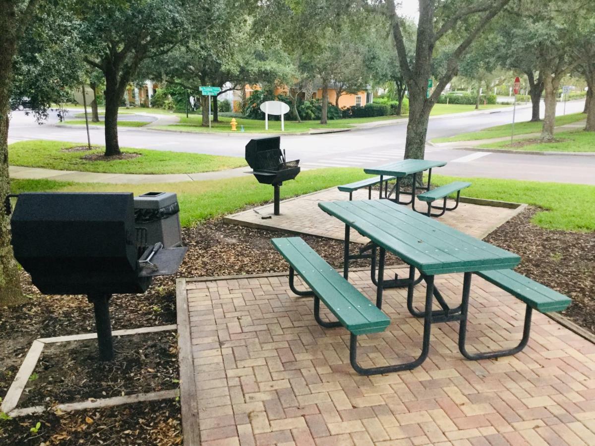 Beautiful 3 Bedroom Apartment Minutes From Disney! كيسيمي المظهر الخارجي الصورة